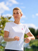 Janne Friederike Meyer-Zimmermann con The Pink Edition Tshirt